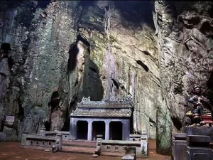 MARBLE MOUNTAINS – MONKEY MOUNTAIN – AM PHU CAVE – DA NANG BY NIGHT AND CRUISE